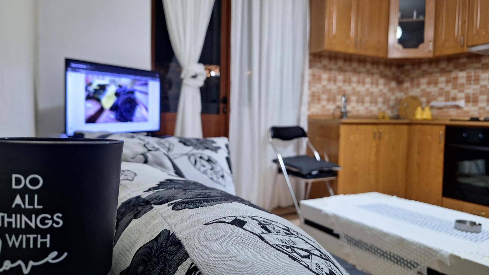 Promenade Apartment In City Centre Berat Luaran gambar